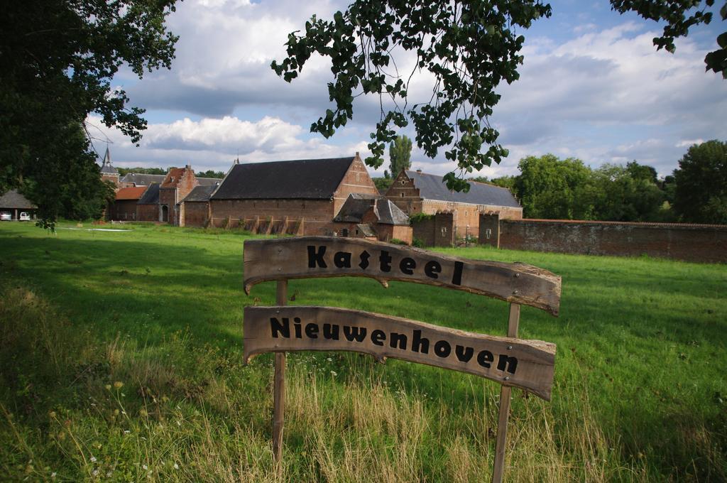 Apartmán Kasteel Nieuwenhoven Sint-Truiden Exteriér fotografie
